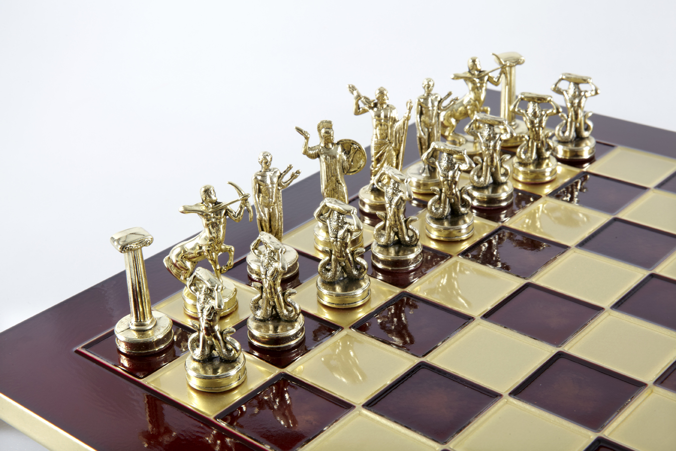 The Giants Battle chess set with gold-silver chessmen/Red chessboard 36 sm