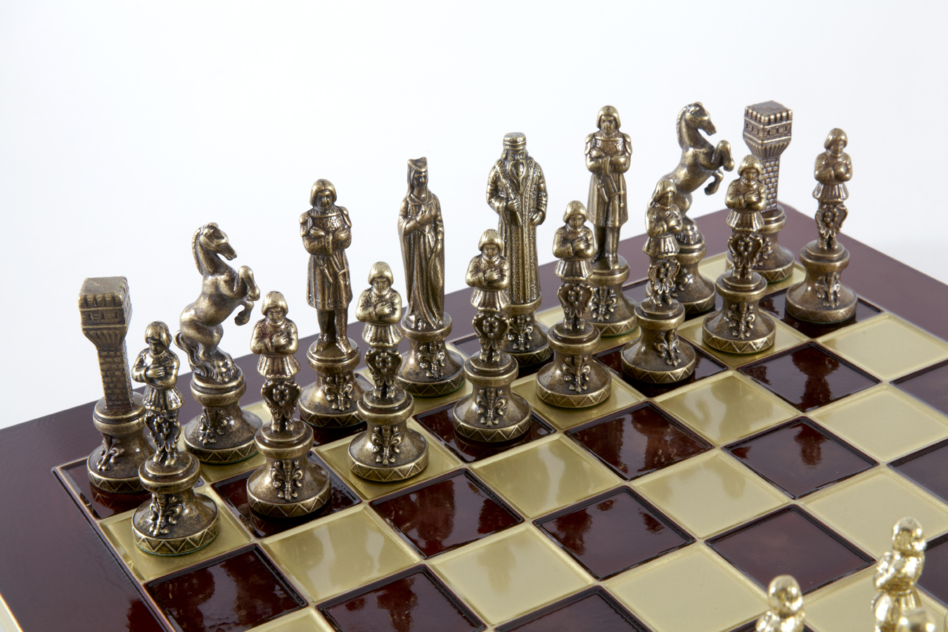 Renaissance chess set with gold-silver chessmen/Red chessboard 36 sm