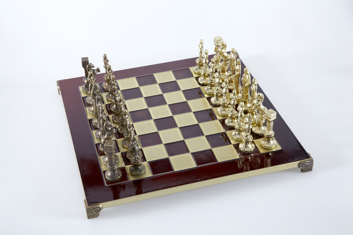 Renaissance chess set with gold-silver chessmen/Red chessboard 36 sm